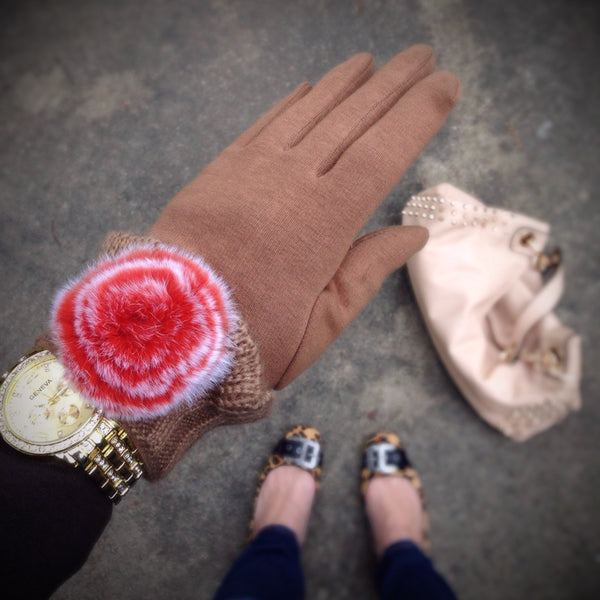 Flirty and Feminine Ladies Gloves